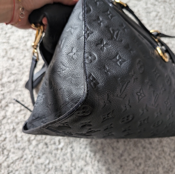 Authentic LV lumineuse GM empreinte leather navy - Picture 3 of 16
